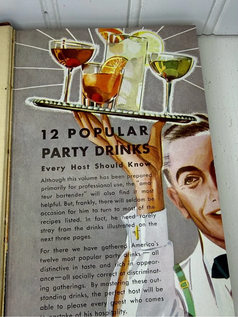 VTG Old Mr. Boston De Luxe Official Bartenders Guide 4th Printing 1940 Bar Decor